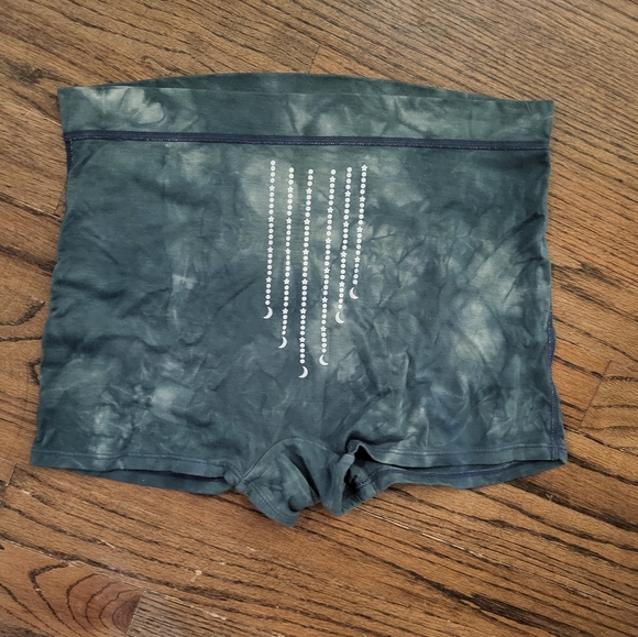 Purusha People Evergreen Retreat Set size Medium Boy Shorts + Ascent Top - Picture 5 of 9